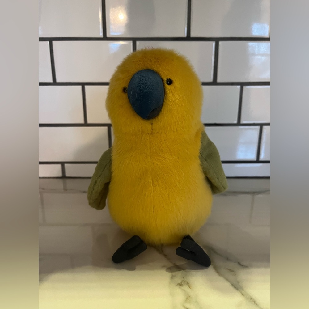 BNWT Jellycat Budgeby Parrot